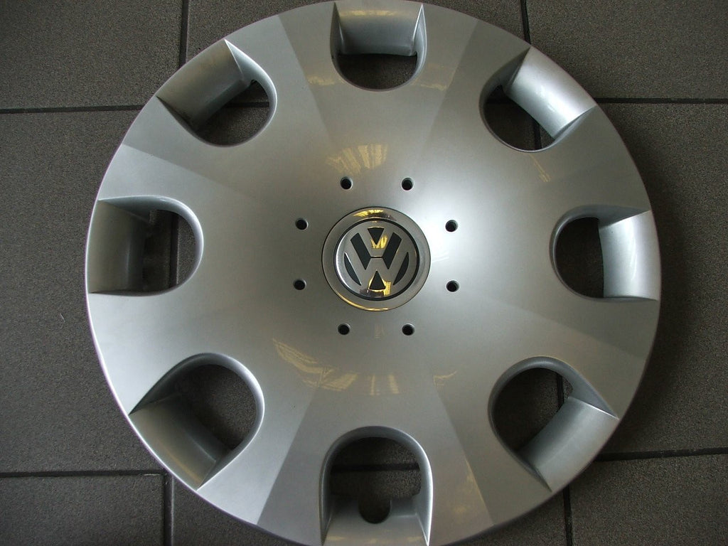 Volkswagen Beetle 16 inch Factory Equipment Hubcap